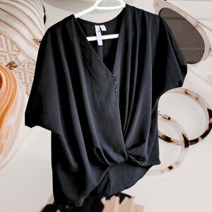 Black Oversized Crossover-Hem Top